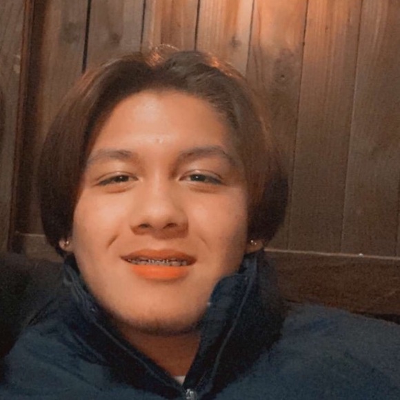 Meet your Posher, Damian - Picture 1 of 1